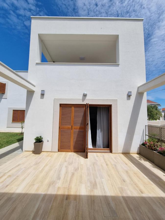 Apartments Leticia Врси Экстерьер фото