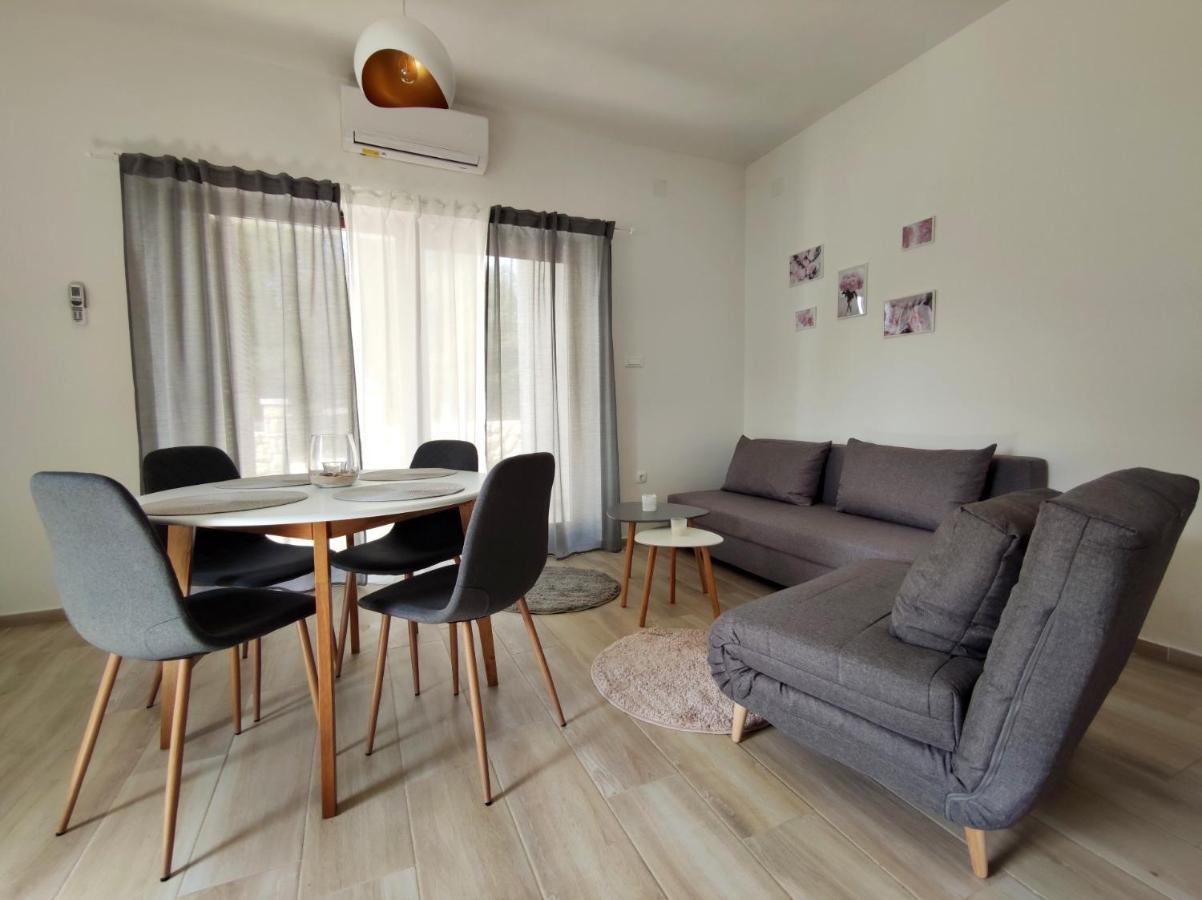 Apartments Leticia Врси Экстерьер фото