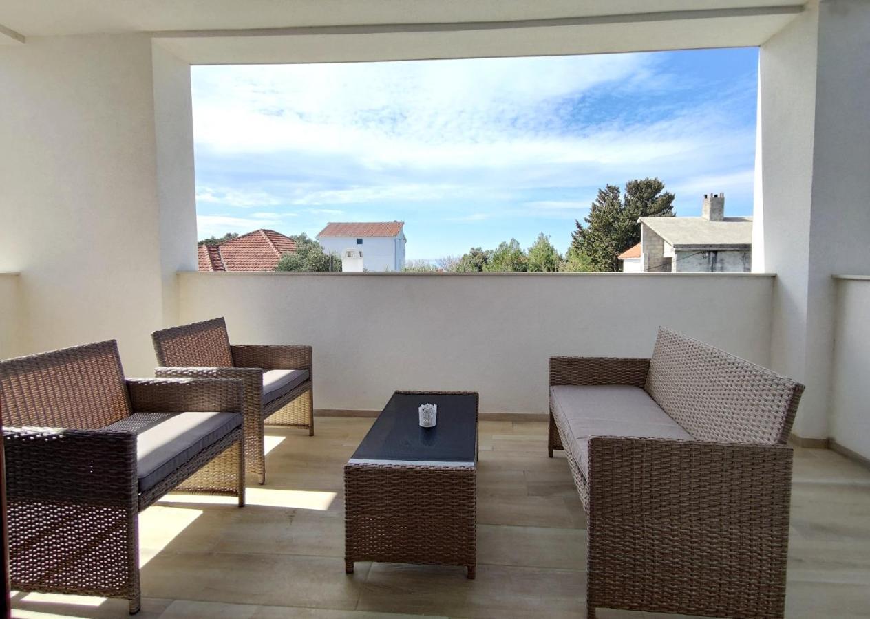 Apartments Leticia Врси Экстерьер фото