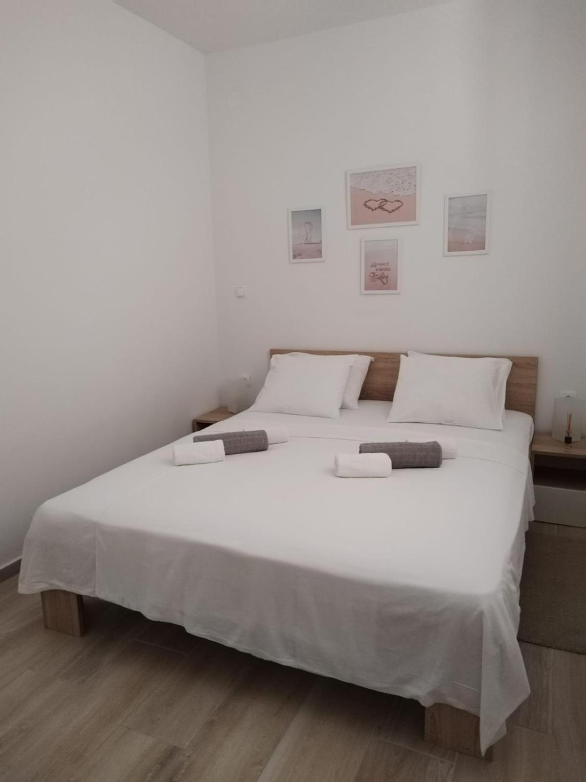 Apartments Leticia Врси Номер фото